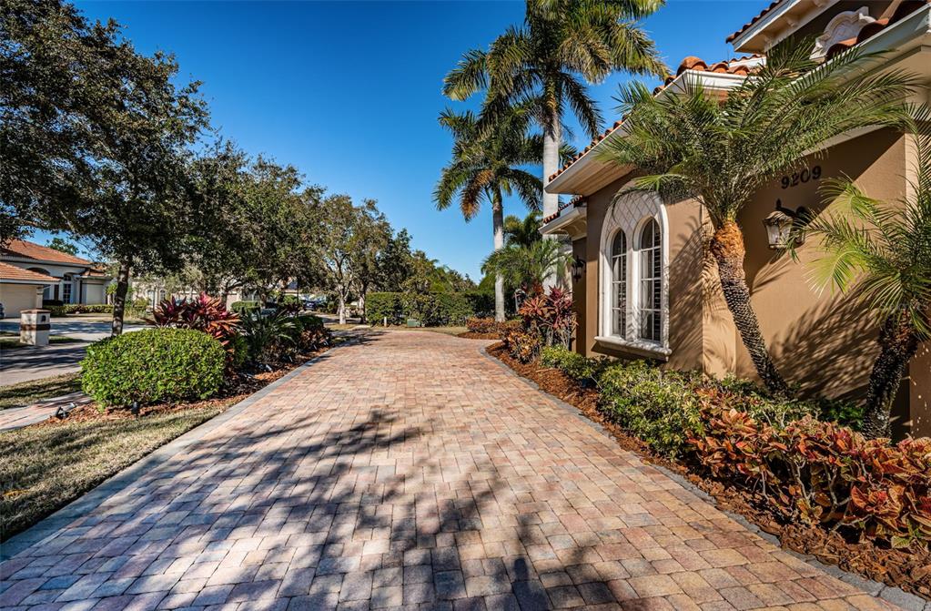 9209 Silverthorn Road Largo, FL 33777 - Photo 87 of 90