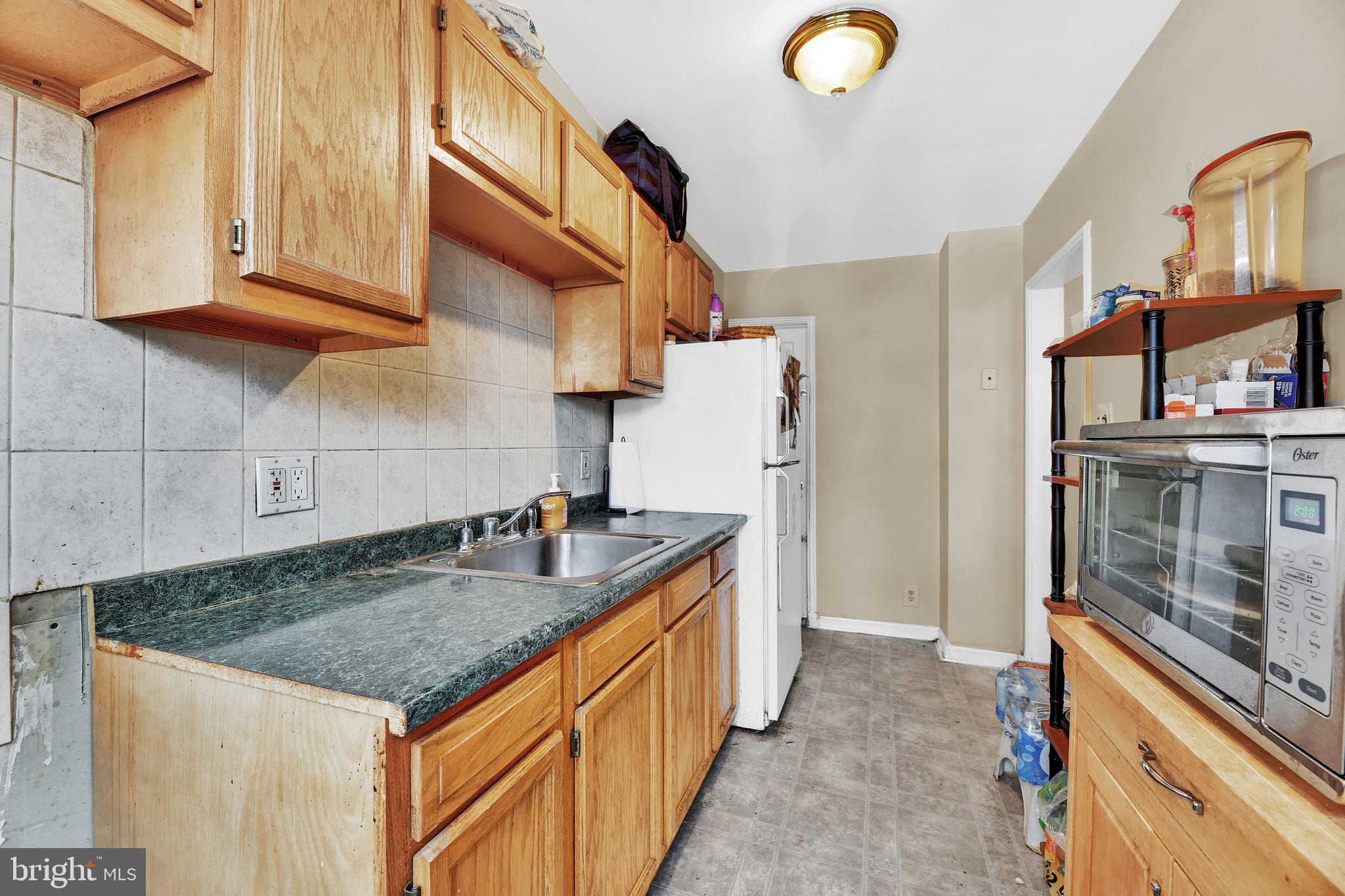 7456 Manchester Road Baltimore, MD 21222 - Photo 10 of 28
