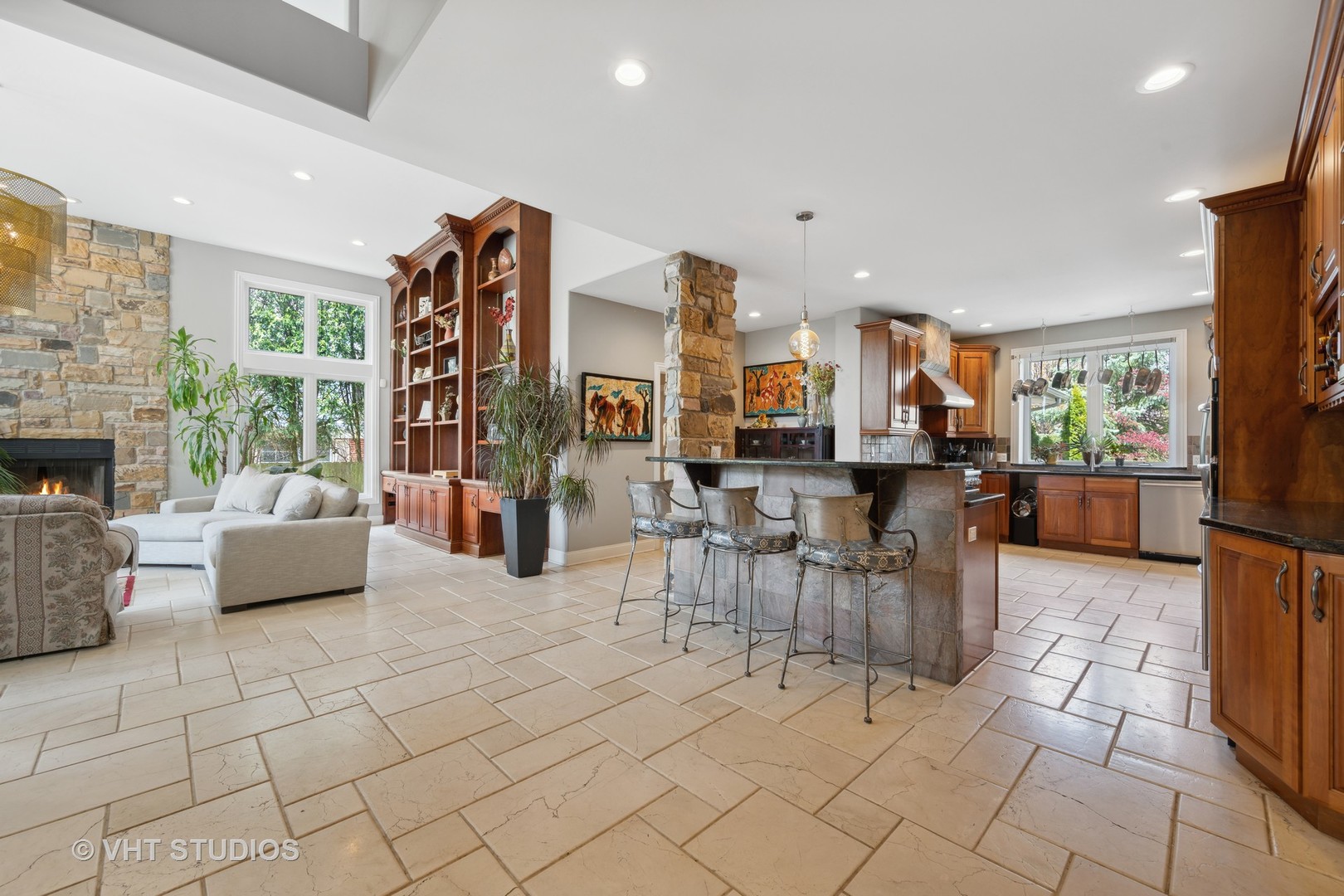 572 Dundee Road Glencoe, IL 60022 - Photo 4 of 26