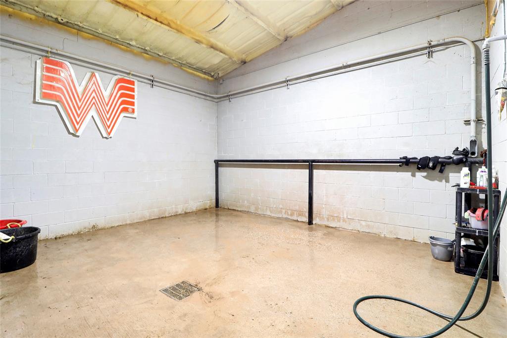 2408 Strader Road DISH, TX 76247 - Photo 34 of 40 a view of a garage