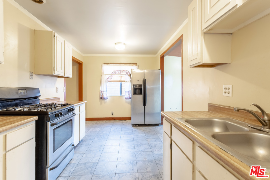 2329 Kaydel Road Whittier, CA 90601 - Photo 14 of 26 Gallery Image 14