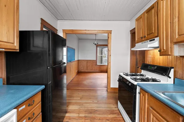 $205,000 | 516 New York Avenue, Manitowoc, WI 54220