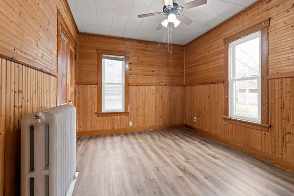 $205,000 | 516 New York Avenue, Manitowoc, WI 54220