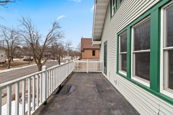 $205,000 | 516 New York Avenue, Manitowoc, WI 54220