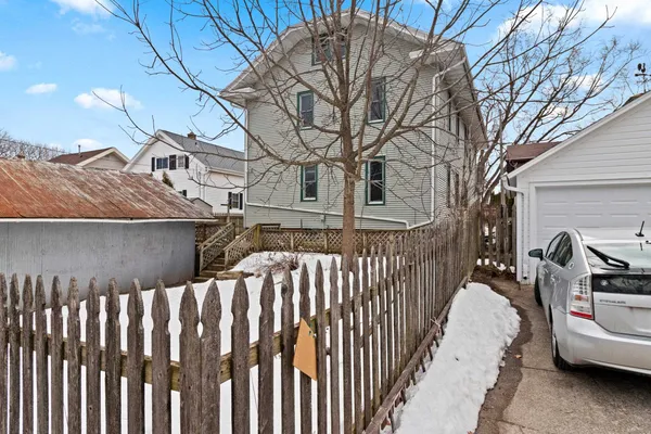 $205,000 | 516 New York Avenue, Manitowoc, WI 54220
