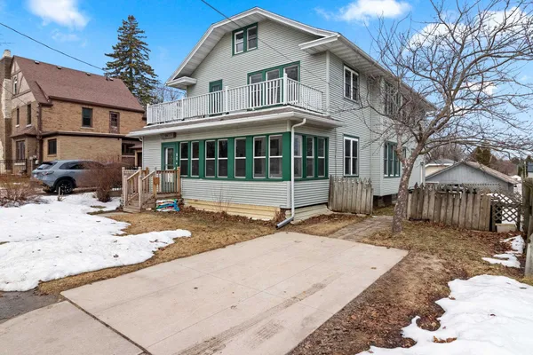 $205,000 | 516 New York Avenue, Manitowoc, WI 54220