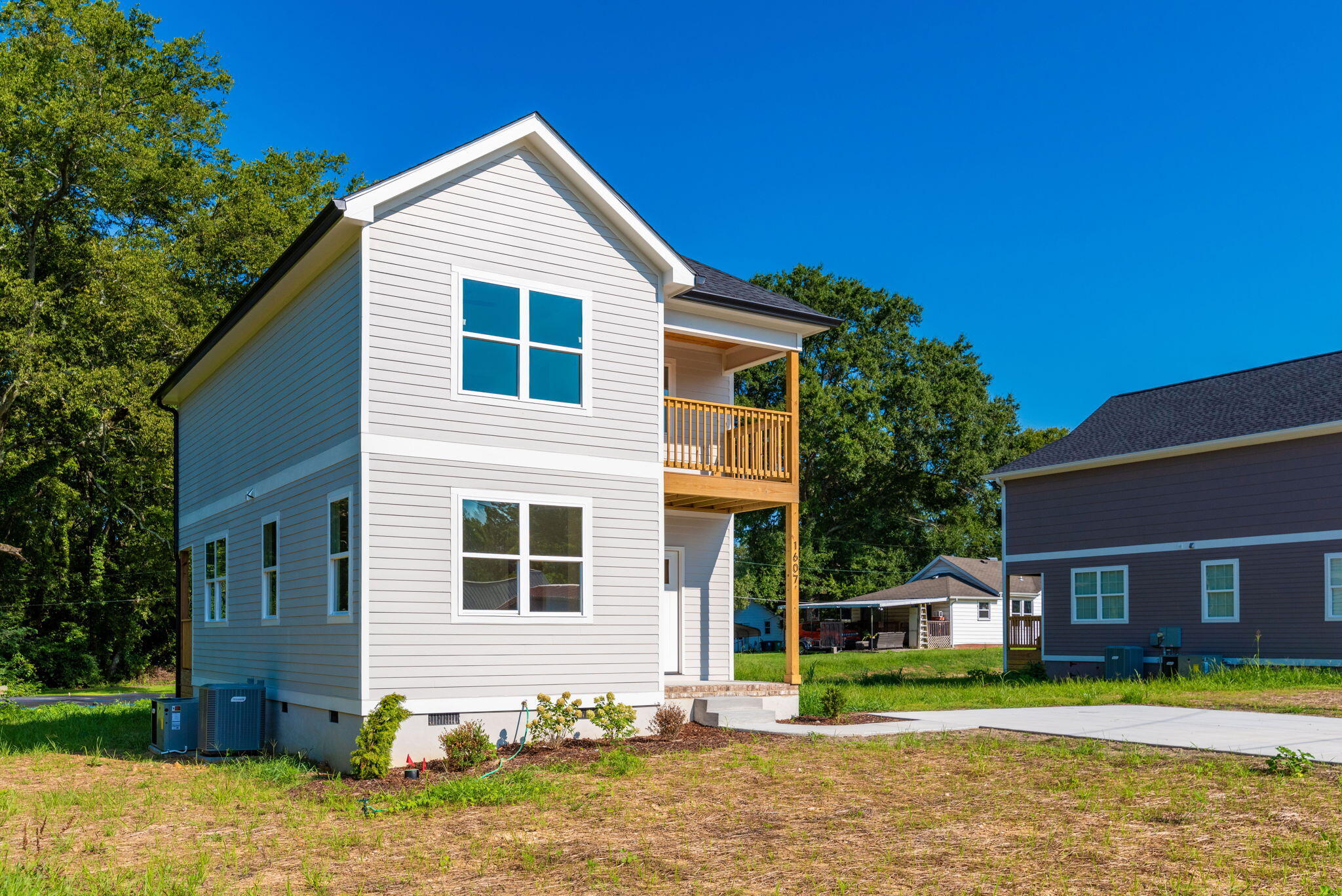 1607 Barry Road Chattanooga, TN 37412 - Photo 5 of 39 33-web-or-mls-DSC_2349