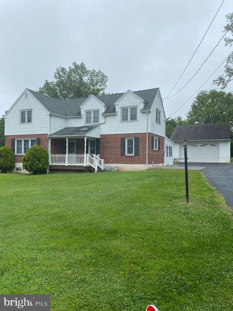 86 Buckwalter Road Spring City, PA 19475 - Photo 3 of 27 Front View with garage