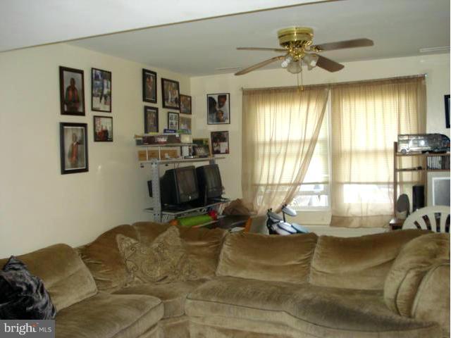 1306 Westburn Road Catonsville, MD 21228 - Photo 21 of 27 Interior (General)
