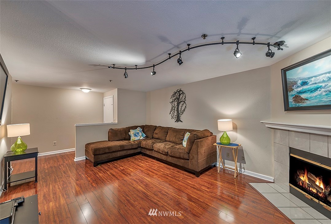 19418 Bothell Way Northeast, Unit A204 Bothell, WA 98011 - Photo 3 of 16