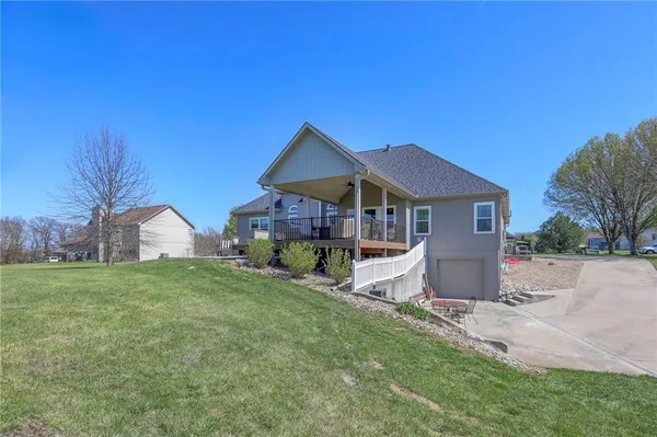 $589,000 | 1602 Southwest Timberline Road, Oak Grove, MO 64075