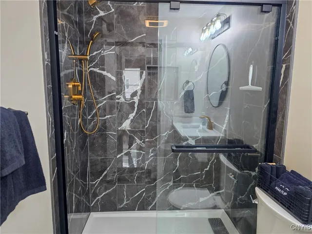 $399,900 | 6060 Muskrat Bay Road, Cicero, NY 13029