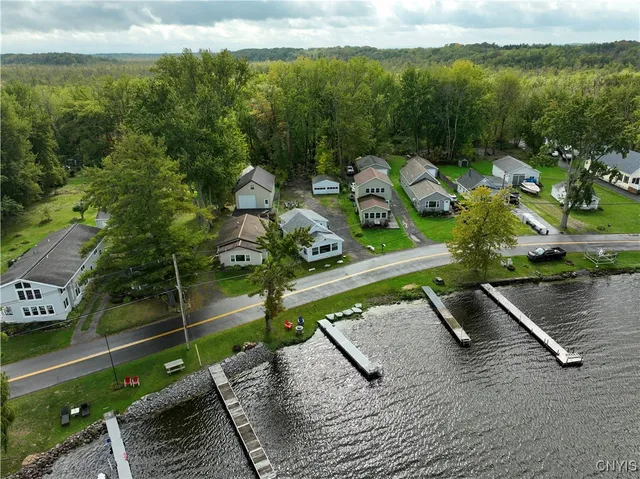 $399,900 | 6060 Muskrat Bay Road, Cicero, NY 13029