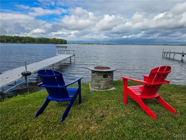 $399,900 | 6060 Muskrat Bay Road, Cicero, NY 13029