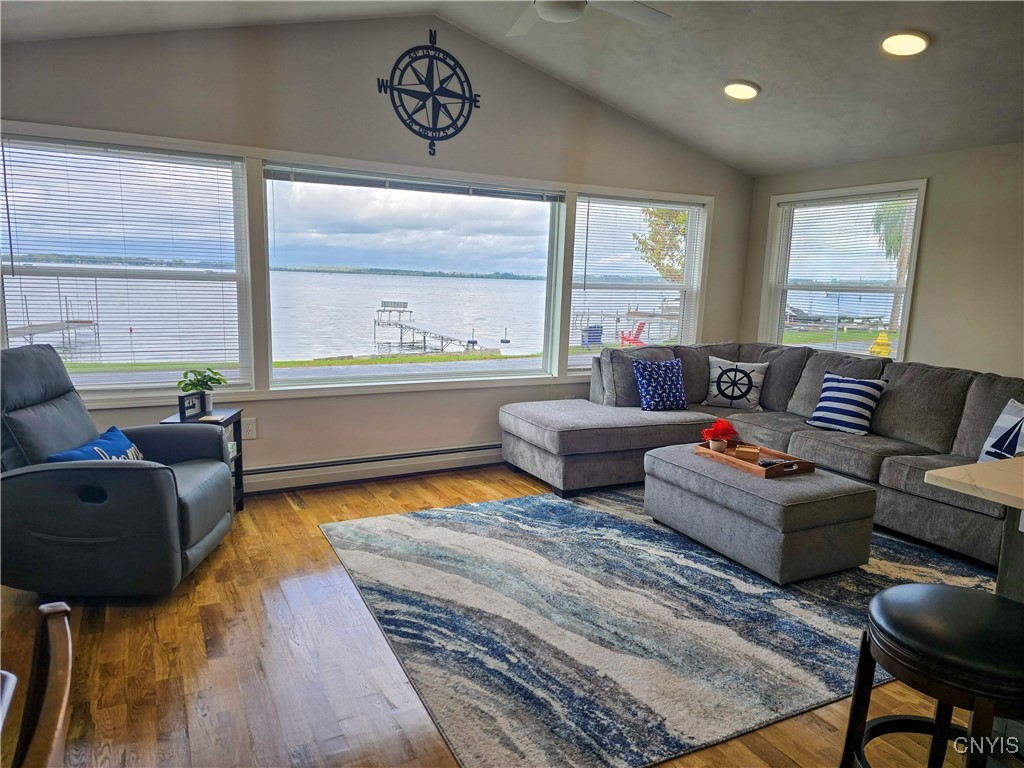 6060 Muskrat Bay Road Brewerton, NY 13029 - Photo 4 of 38