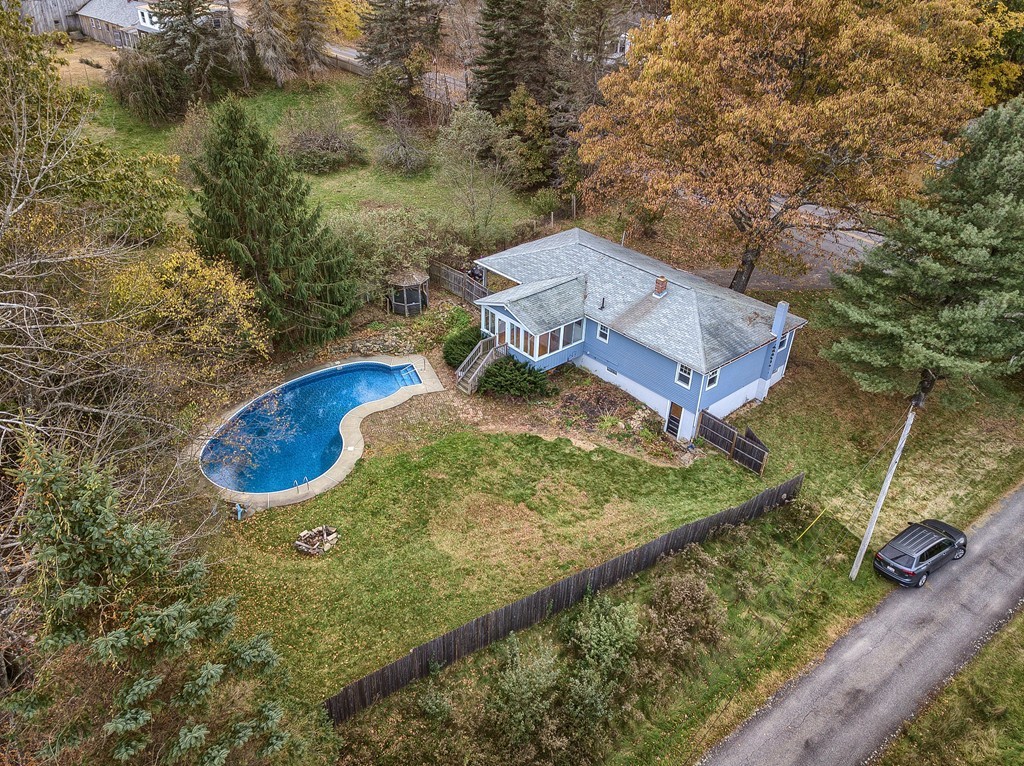 33 North Common Road Westminster, MA 01473 - Photo 3 of 30 Gallery Image 3