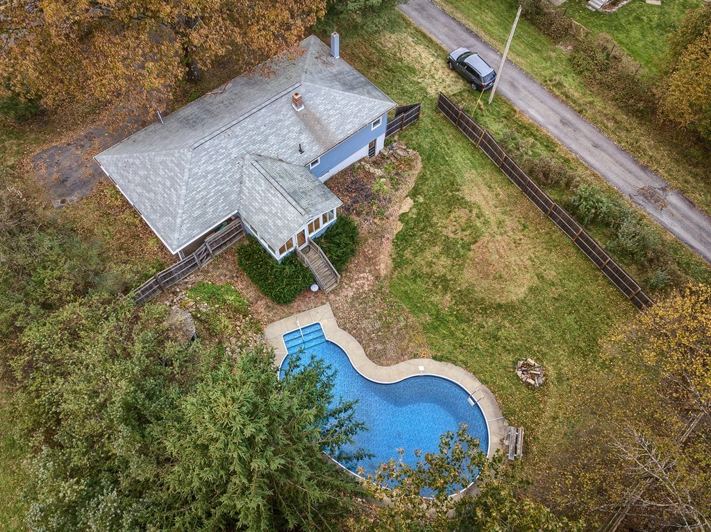 33 North Common Road Westminster, MA 01473 - Photo 7 of 30 Gallery Image 7