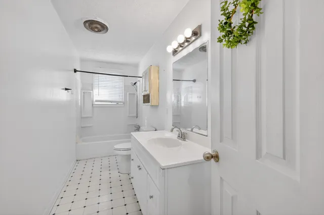 $1,800 | 9404 Locust Creek Road, Lyles, TN 37098