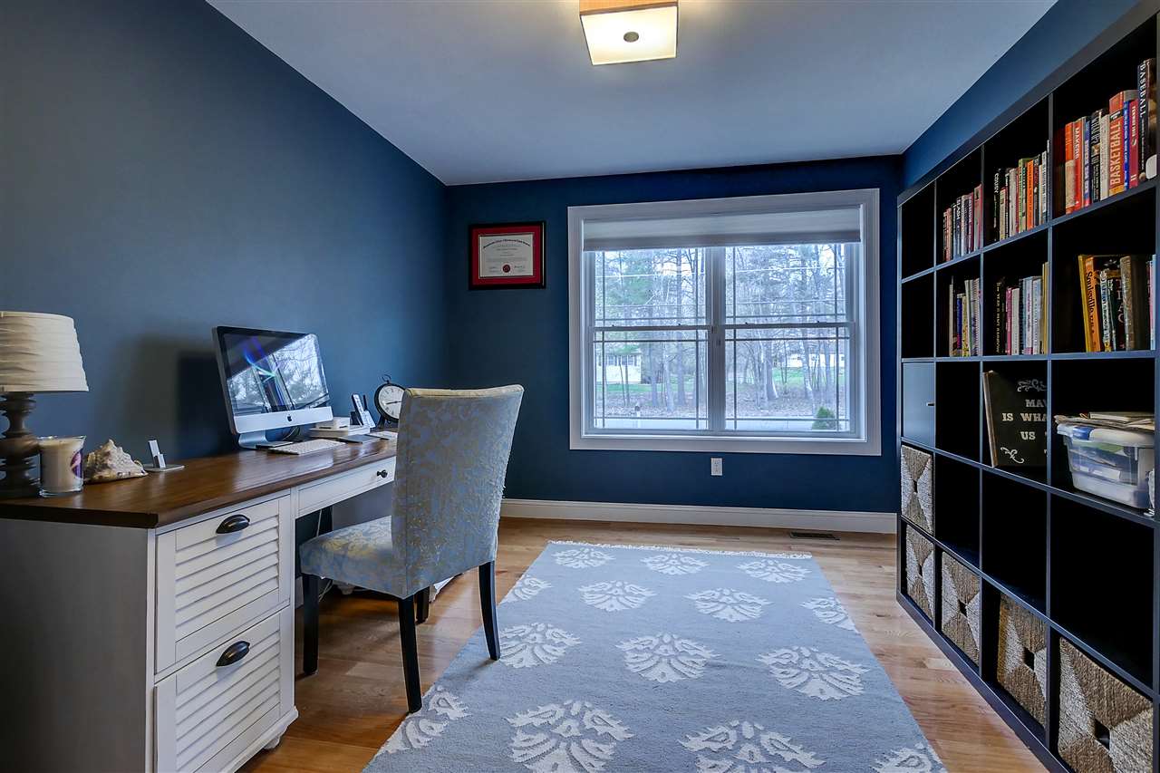26 Frost Road Derry, NH 03038 - Photo 12 of 23