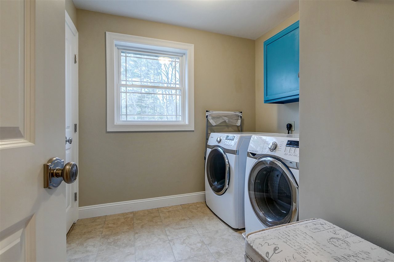 26 Frost Road Derry, NH 03038 - Photo 22 of 23