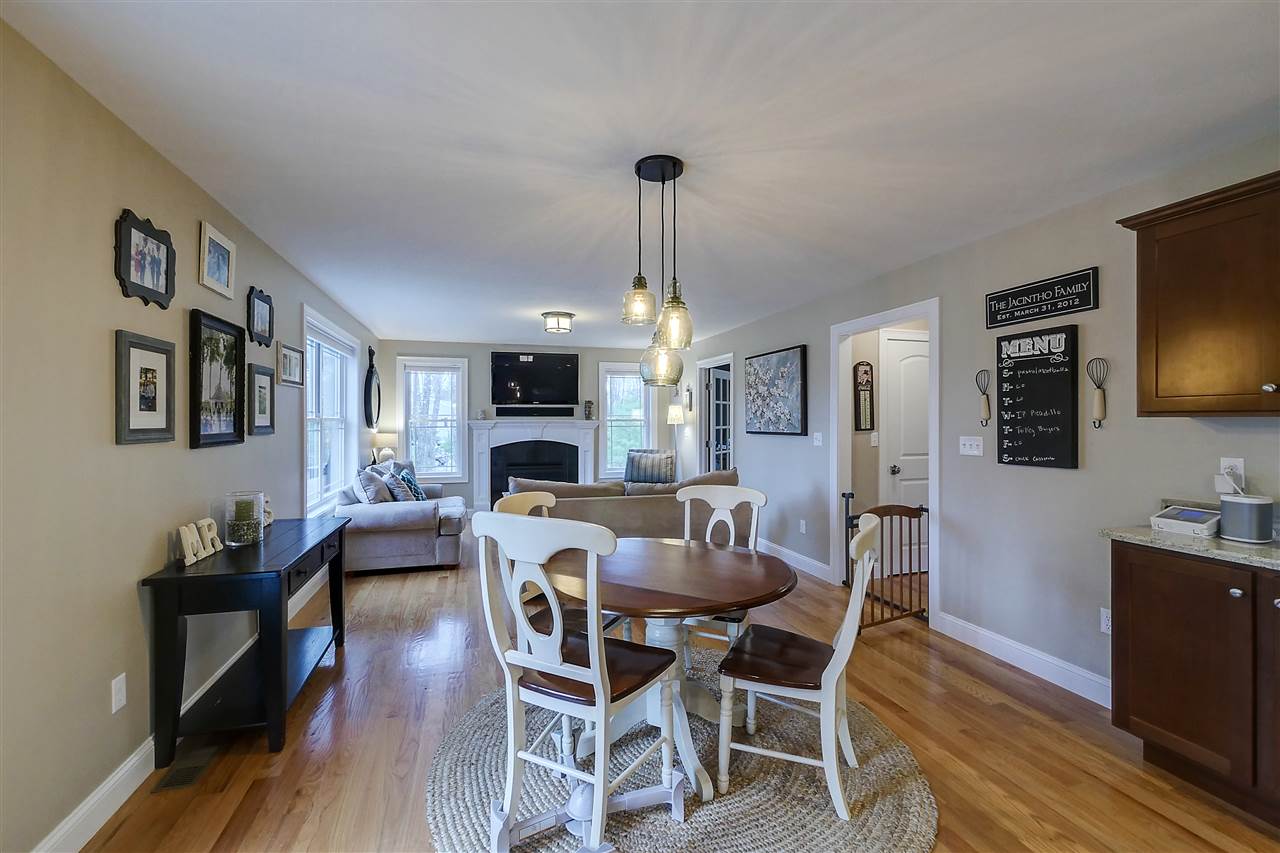 26 Frost Road Derry, NH 03038 - Photo 8 of 23