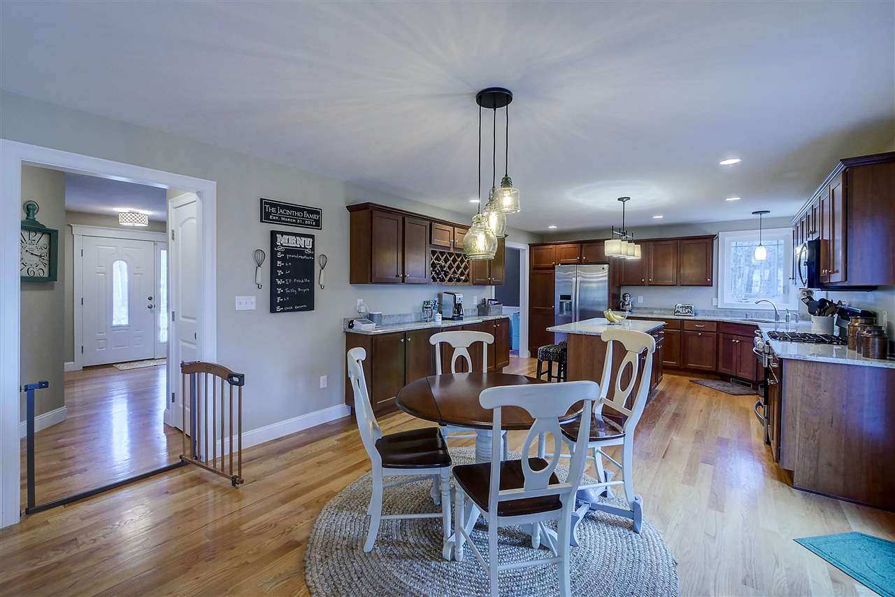 26 Frost Road Derry, NH 03038 - Photo 9 of 23