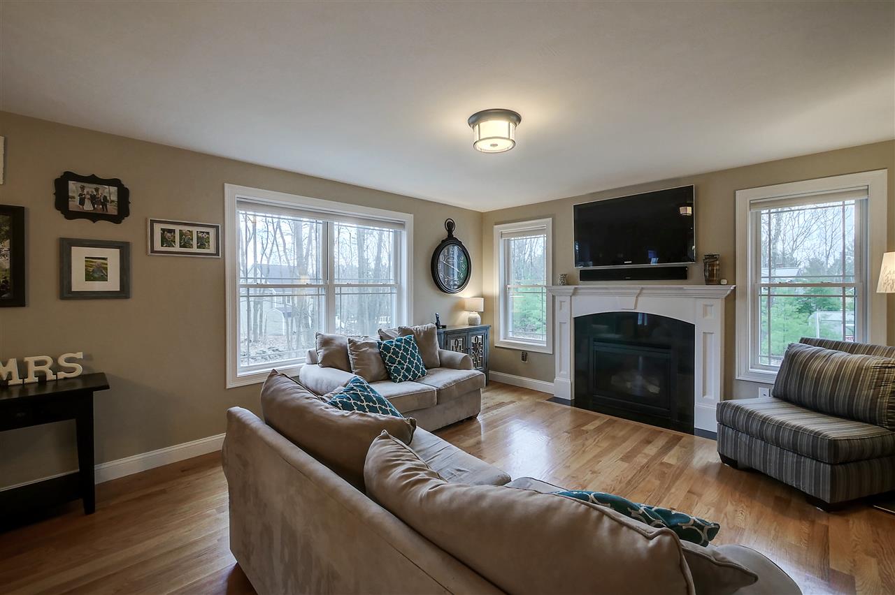 26 Frost Road Derry, NH 03038 - Photo 10 of 23