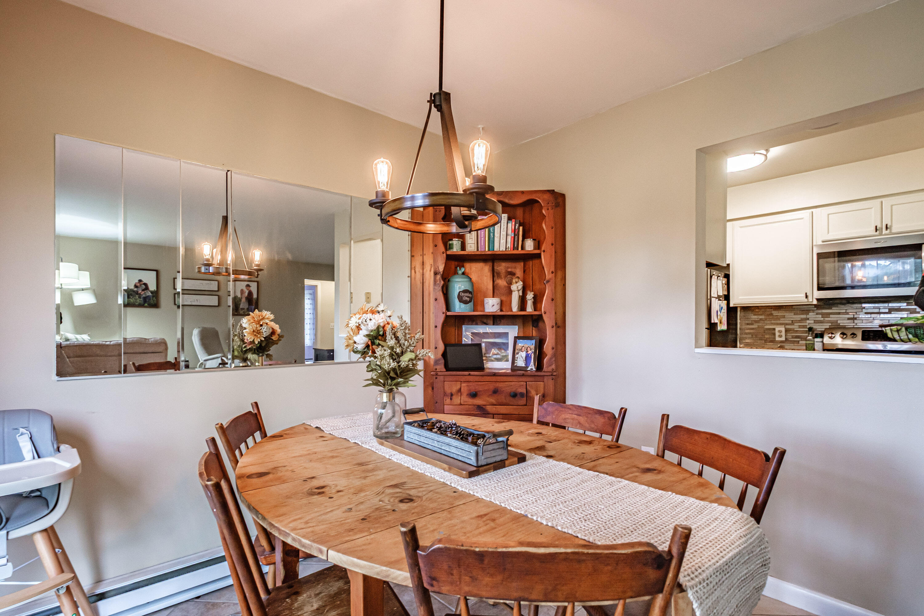 8 Somerset, Unit 8A Freeport, ME 04032 - Photo 14 of 31 Dining Room