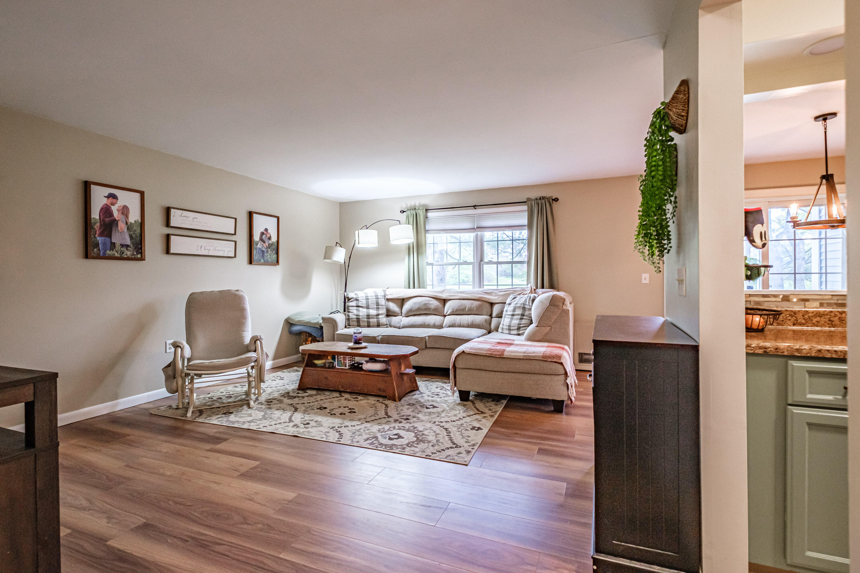 8 Somerset, Unit 8A Freeport, ME 04032 - Photo 2 of 31 Bright Living Room