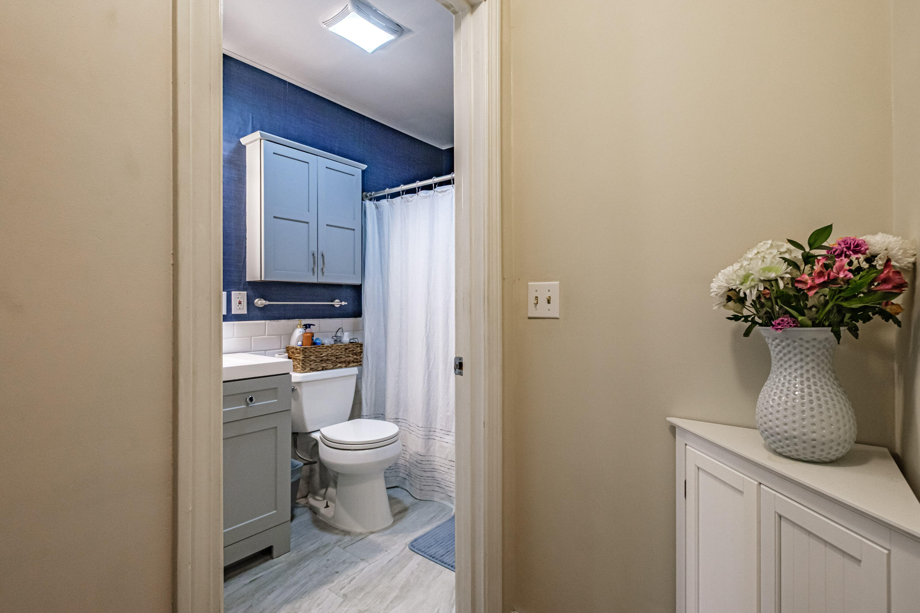 8 Somerset, Unit 8A Freeport, ME 04032 - Photo 23 of 31 Full Bath
