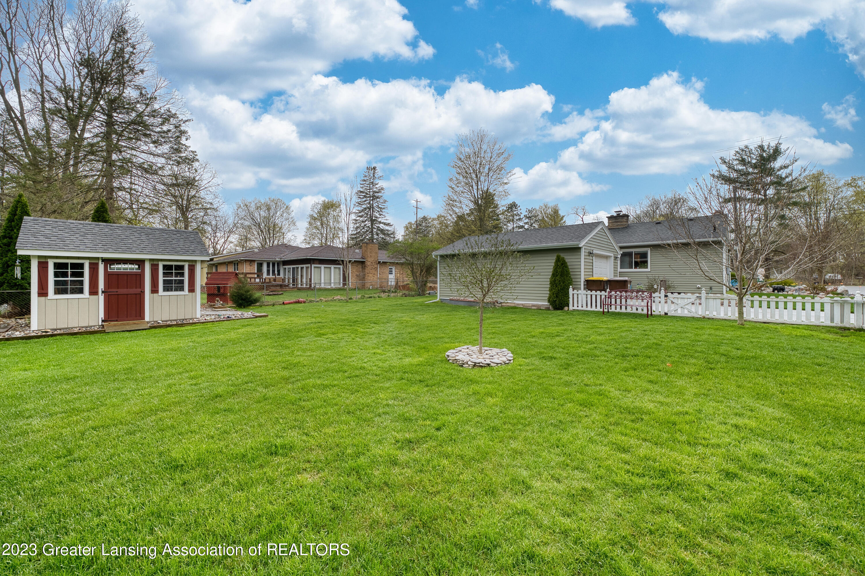 4405 Old Lansing Road Lansing, MI 48917 - Photo 11 of 42 Backyard