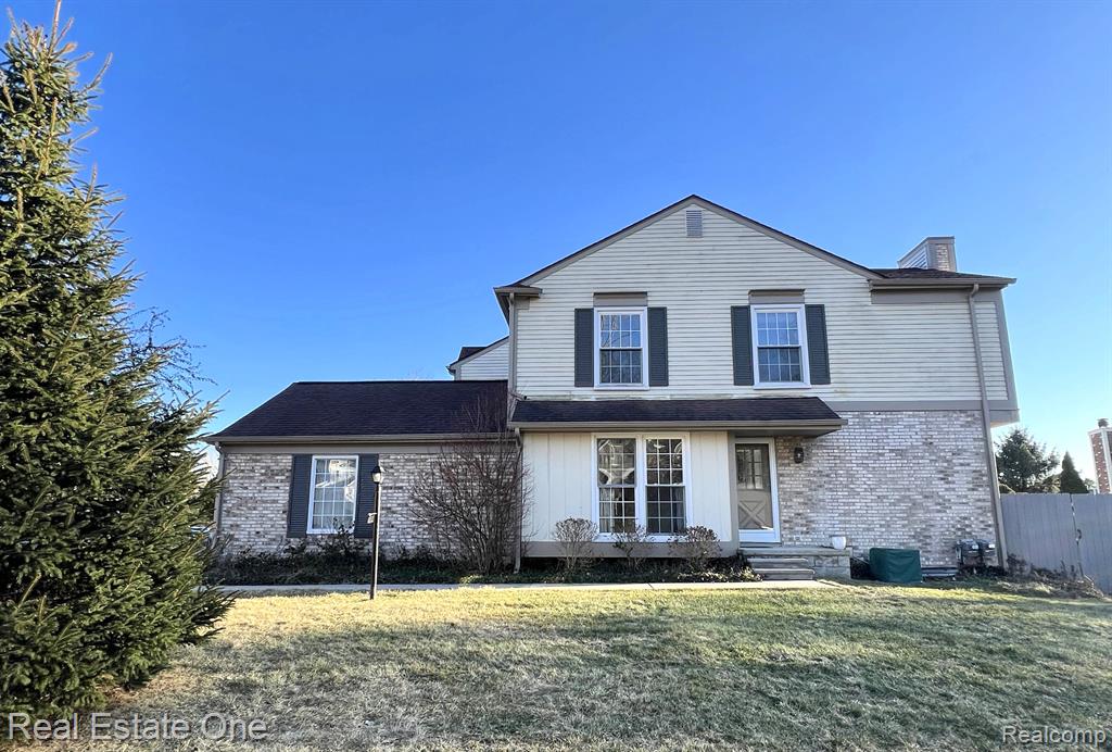 1406 Crescent Lane Rochester Hills, MI 48306 - Photo 1 of 49