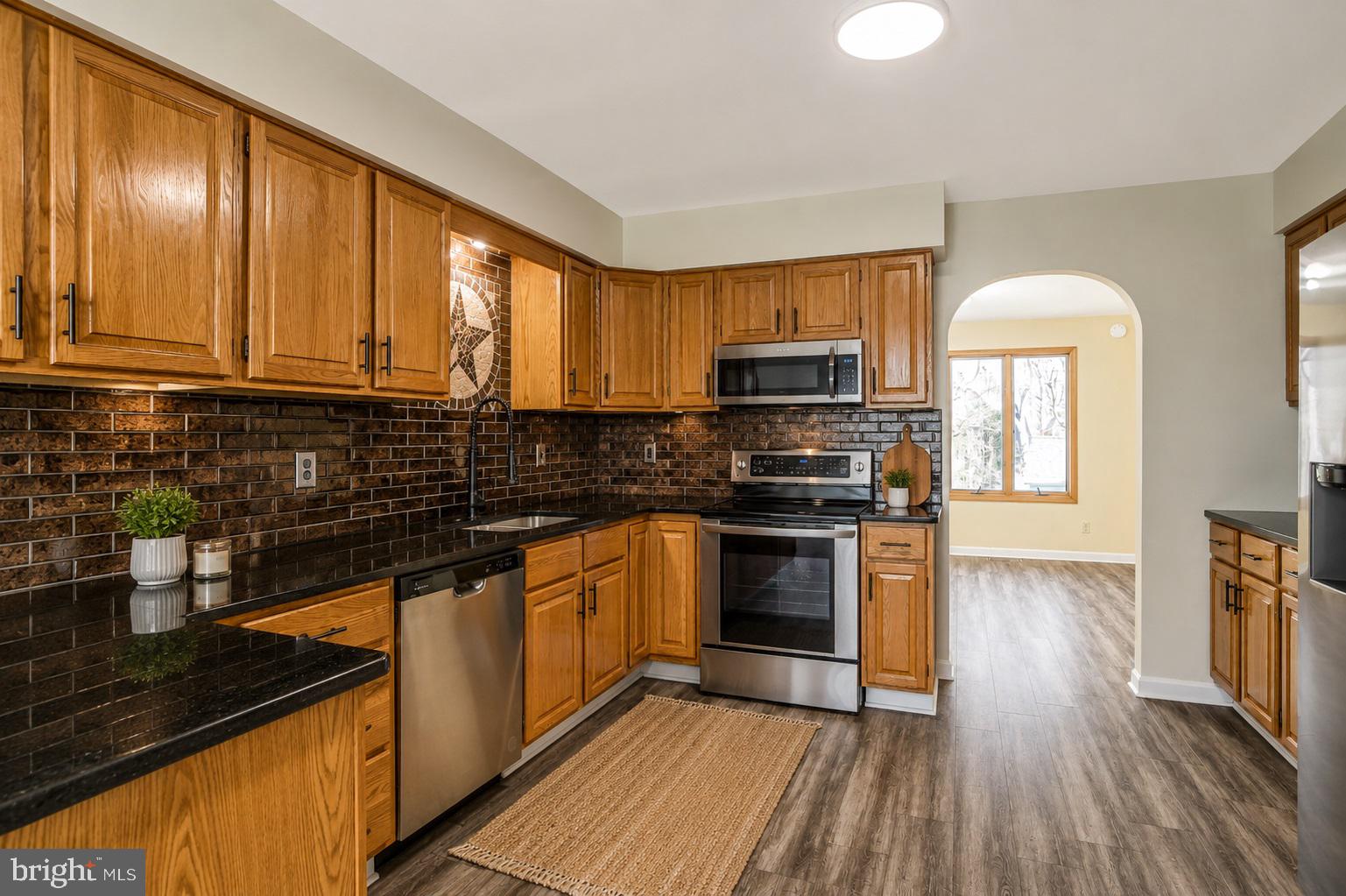 17082 Prince Frederick Road Hughesville, MD 20637 - Photo 4 of 56