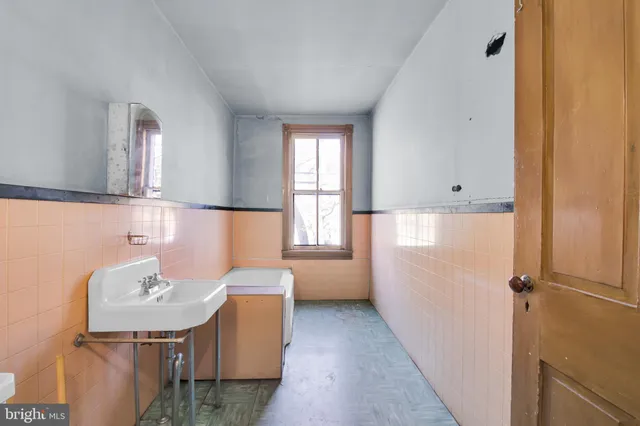 $525,000 | 1008 West Penn Pike, Tamaqua, PA 18252