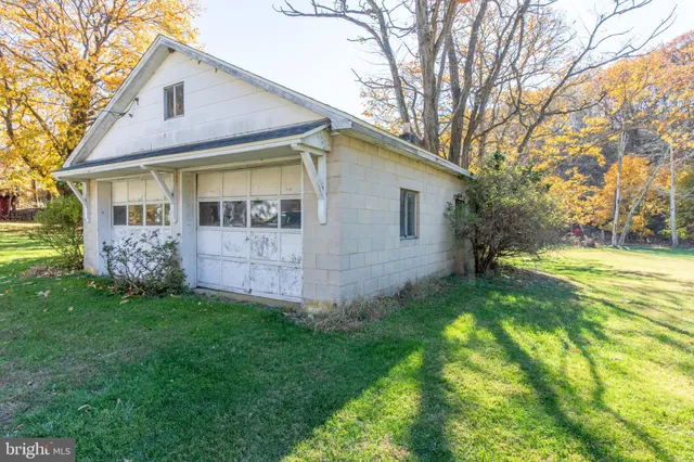 $525,000 | 1008 West Penn Pike, Tamaqua, PA 18252