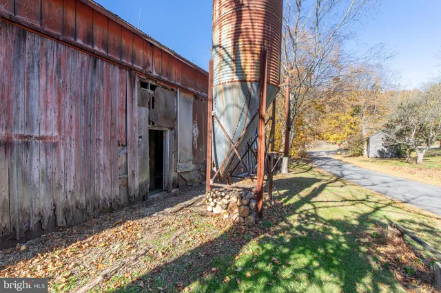 $525,000 | 1008 West Penn Pike, Tamaqua, PA 18252