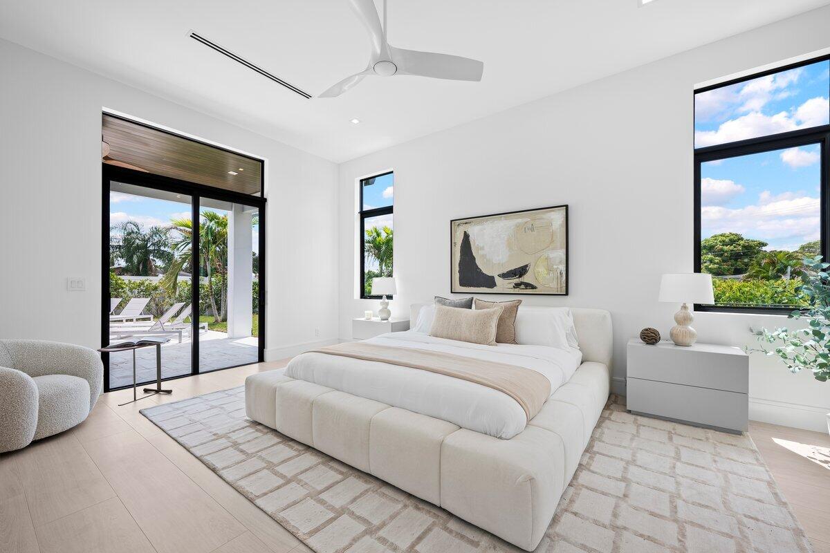 325 West Riverside Drive Jupiter, FL 33469 - Photo 19 of 49 LUX_4366