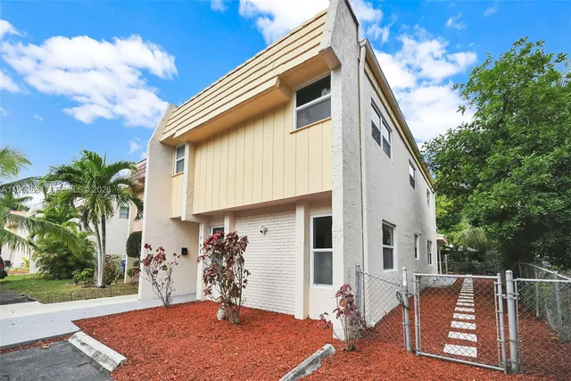$399,000 | 7911 Southwest 9th Street, North Lauderdale, FL 33068