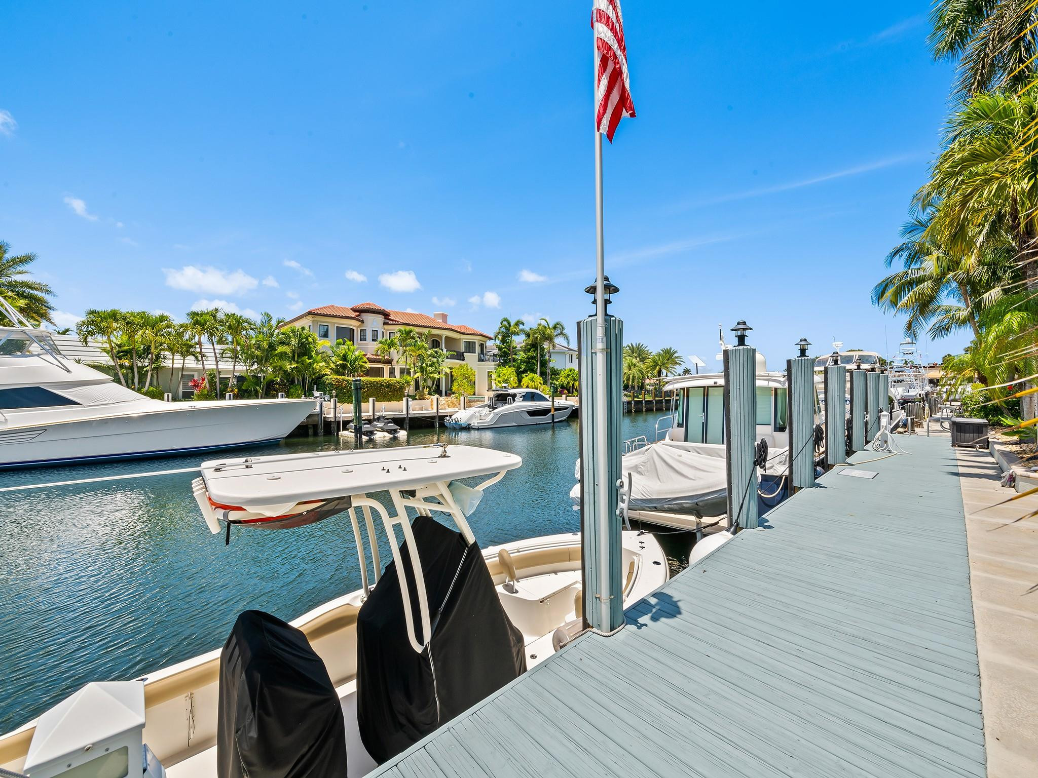 2817 Northeast 26th Avenue Lighthouse Point, FL 33064 - Photo 11 of 51 Photo 11