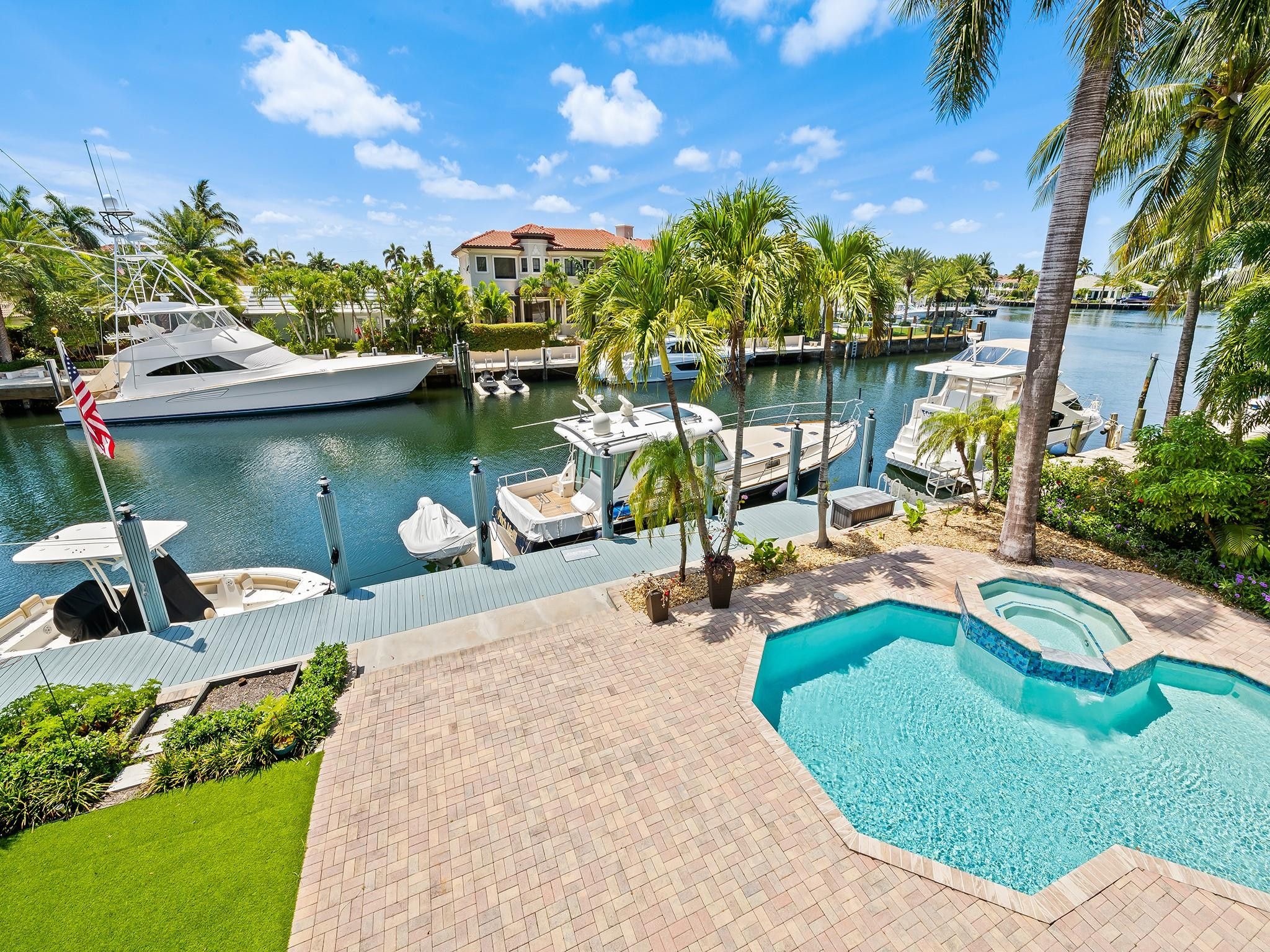 2817 Northeast 26th Avenue Lighthouse Point, FL 33064 - Photo 2 of 51 Photo 2