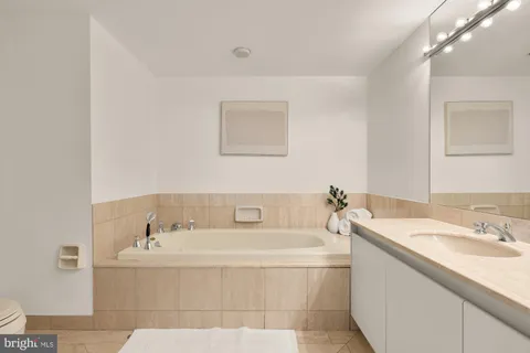 $1,549,000 | 5600 Wisconsin Avenue, Unit 1502, Chevy Chase, MD 20815