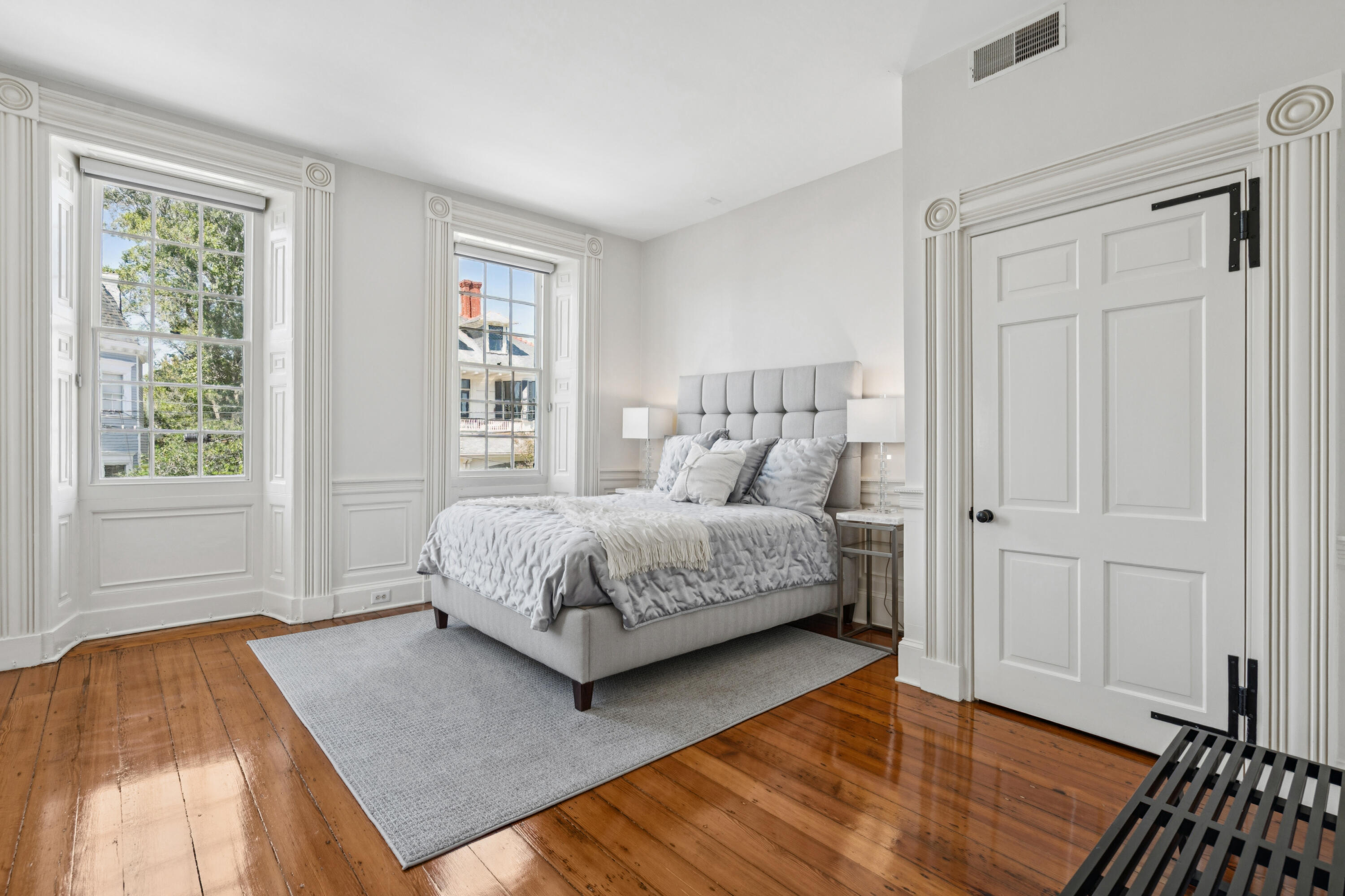 49 South Battery Charleston, SC 29401 - Photo 51 of 91 51