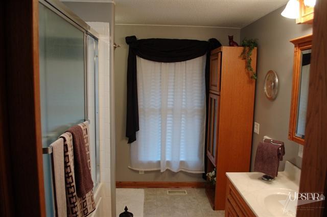 9022 Gerig Road Leo, IN 46765 - Photo 7 of 29
