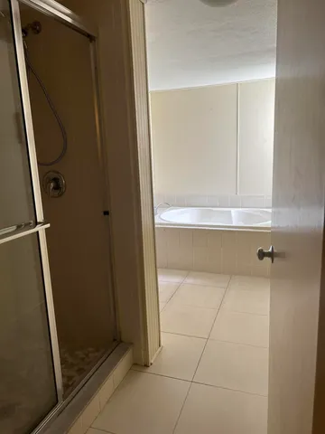 $2,350 | 5701 Camino Del Sol, Unit 204, Boca Raton, FL 33433