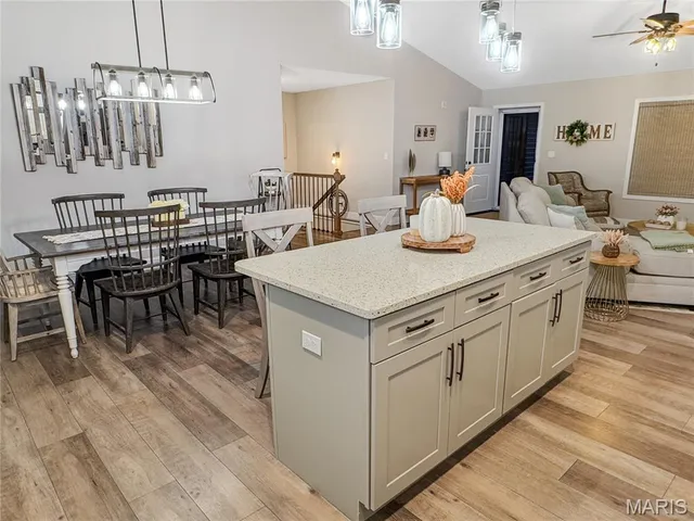 $750,000 | 336 Falcon View Drive, Washington, MO 63090