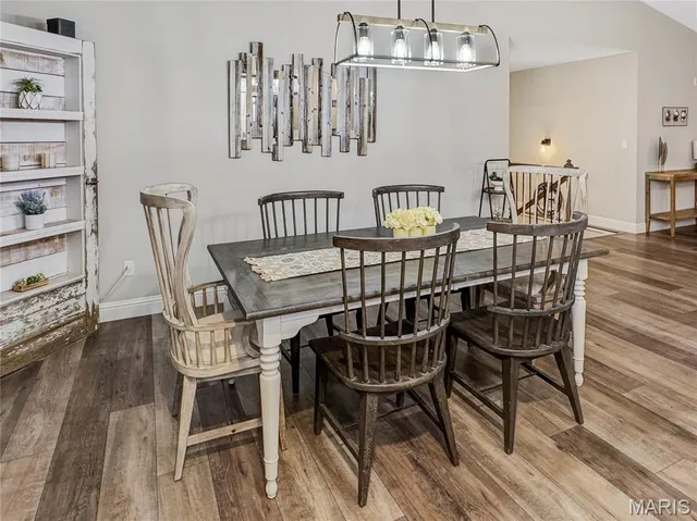 $750,000 | 336 Falcon View Drive, Washington, MO 63090