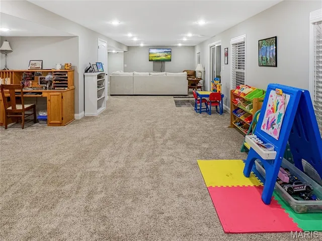 $750,000 | 336 Falcon View Drive, Washington, MO 63090