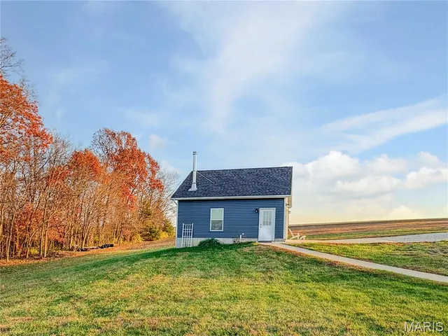 $750,000 | 336 Falcon View Drive, Washington, MO 63090