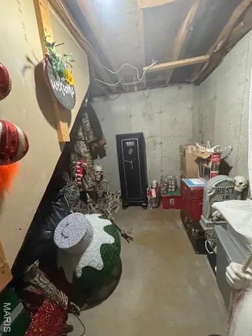 $369,000 | 9105 State Rd Ww, Dittmer, MO 63023