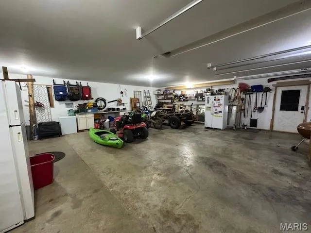 $369,000 | 9105 State Rd Ww, Dittmer, MO 63023